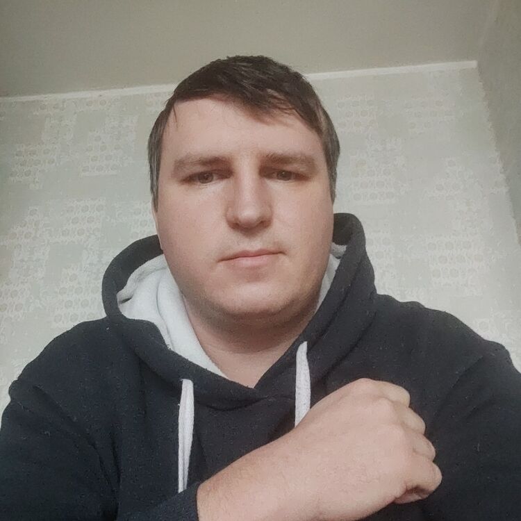  52208745  , 37 ,    