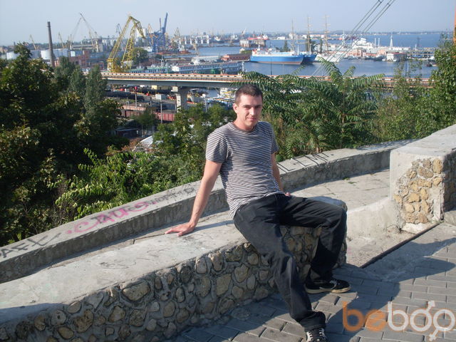  1299375  Piotrek, 39 ,    Brzezie