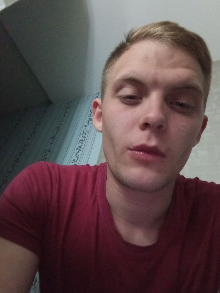  33710715  Vladuschin, 23 ,    