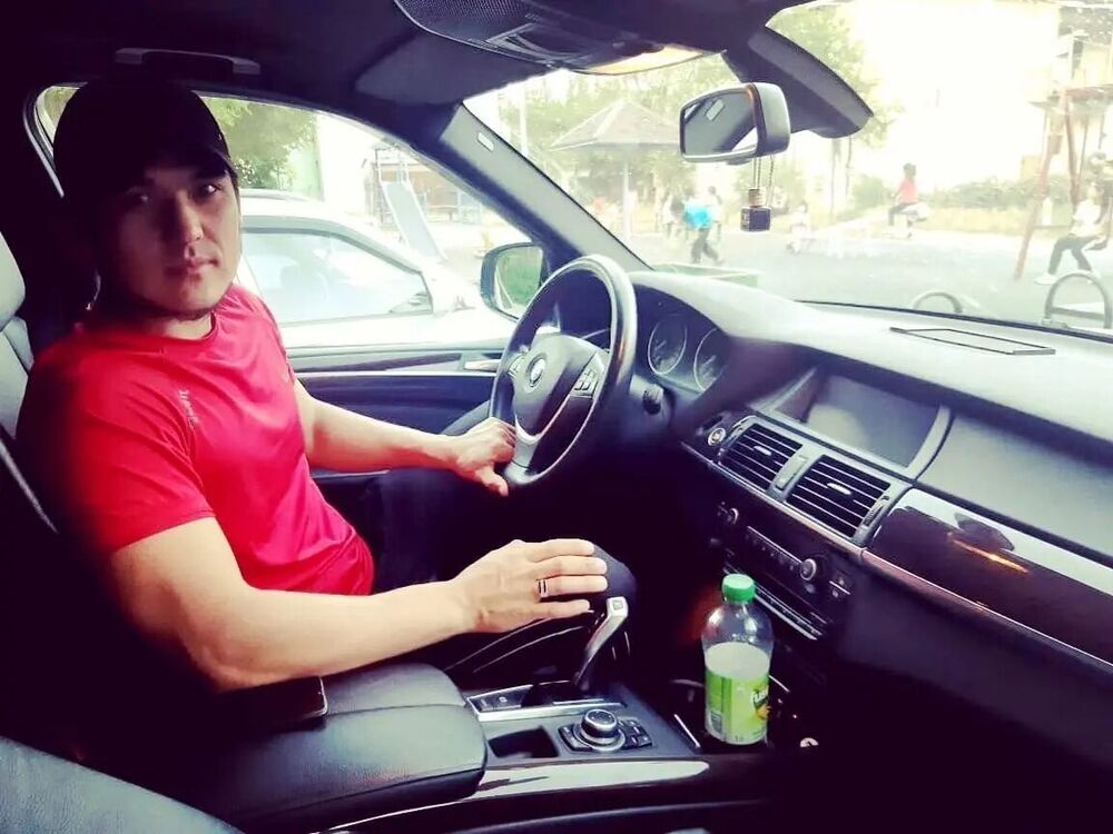  ,   Kenje, 29 ,   ,   