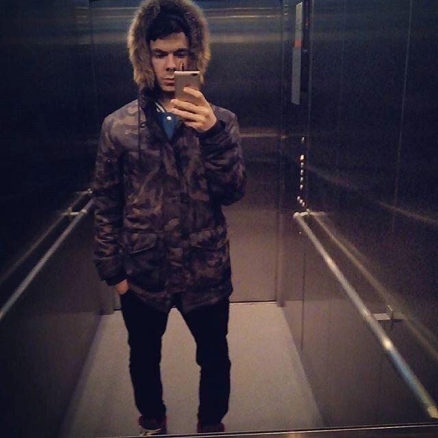  38854855  Leo, 32 ,    --