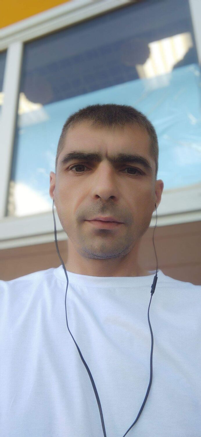  48127465  , 40 ,    