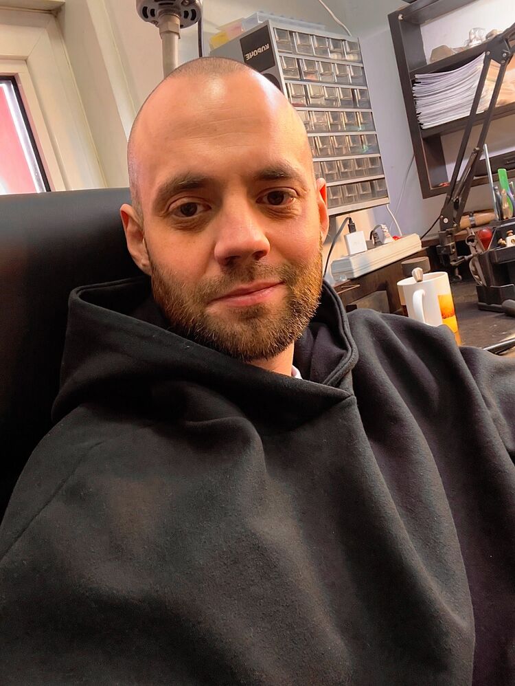  ,   Igor, 37 ,   ,   , c 