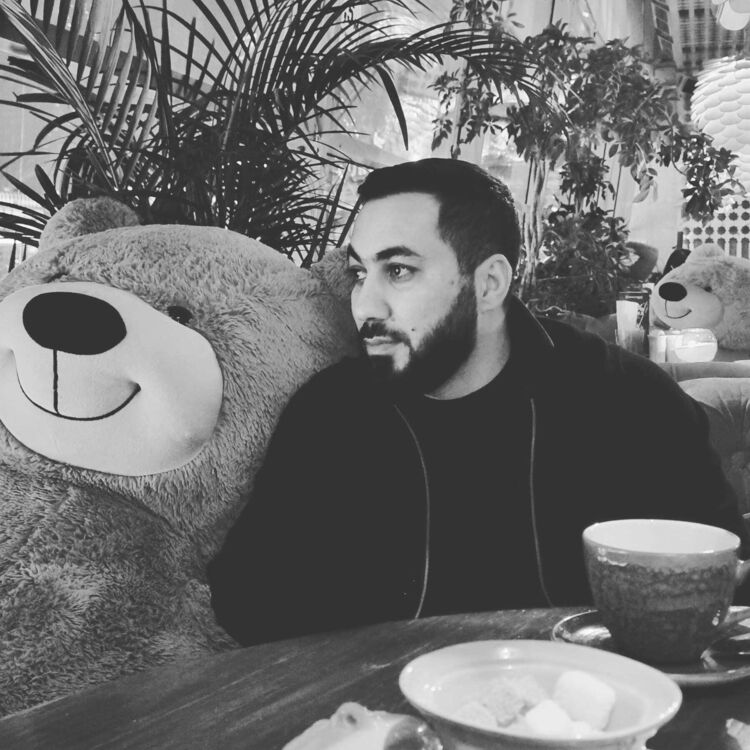  ,   Rufat, 29 ,   ,   