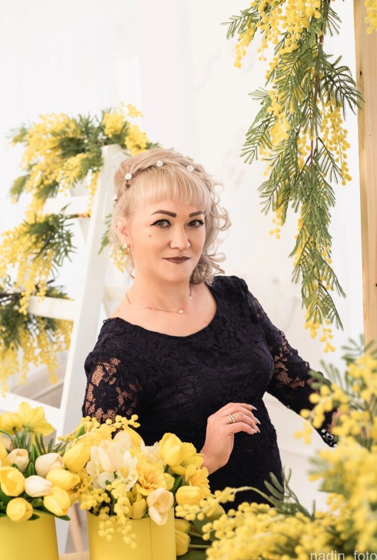  ,   LeiLa, 41 ,     , c , 