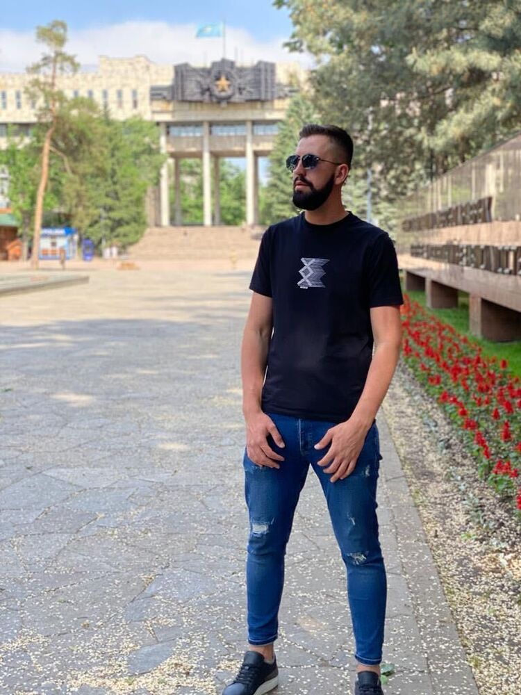  ,   Gezim, 25 ,   ,   