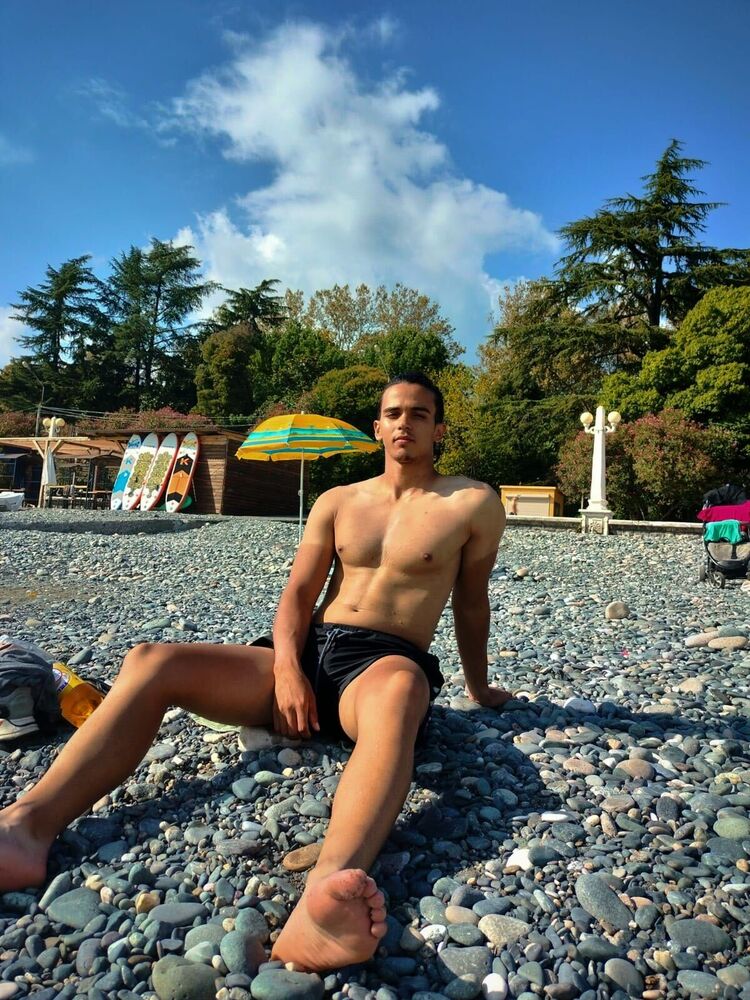  --,   Souhaib, 25 ,   ,   