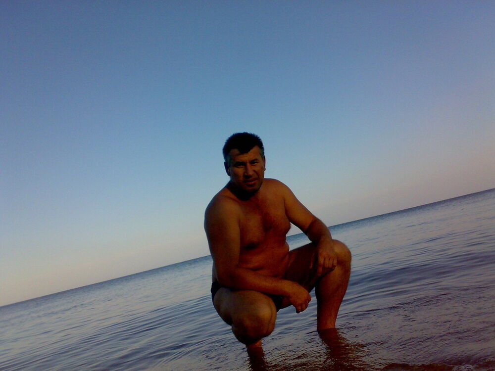  9861865  Andre, 45 ,    