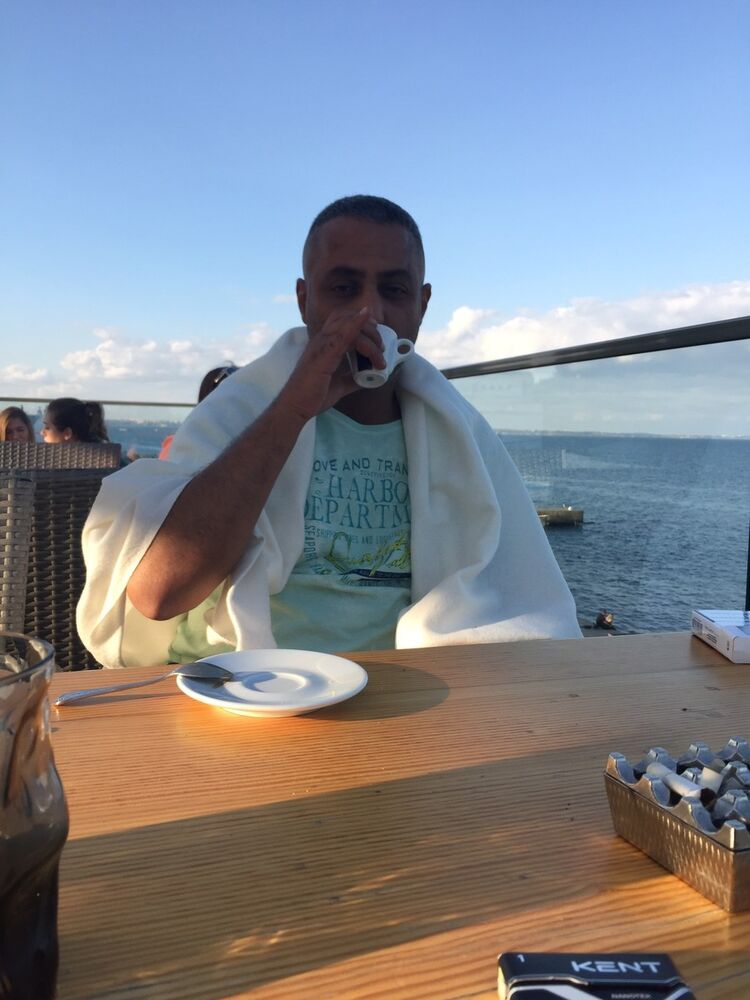  13380795  Arash, 45 ,    