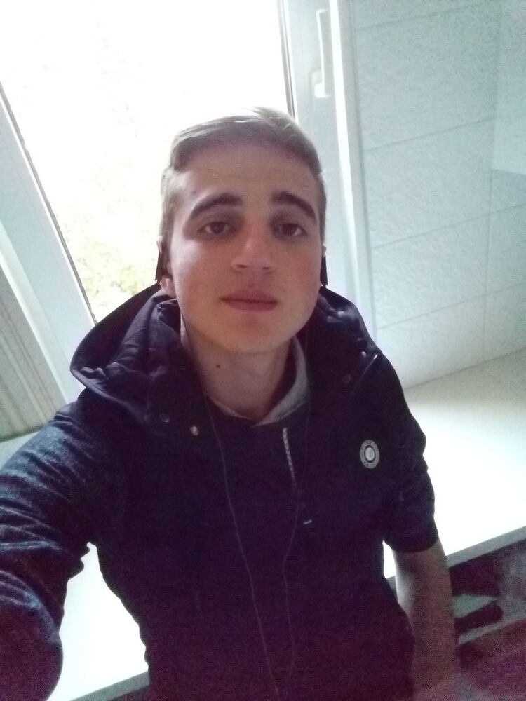  8098145  , 27 ,    -