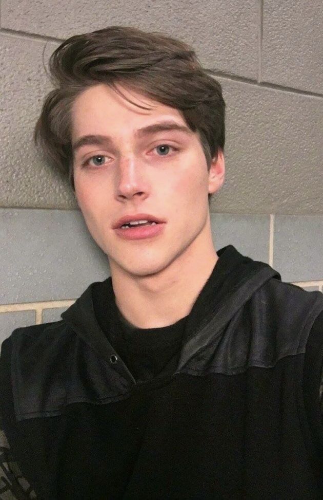 ���� 24215495 ������� ��, 32 ����, ���� ���������� � ��������