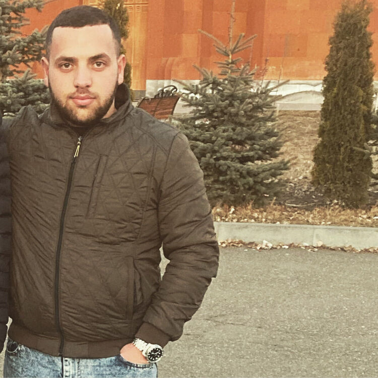 ���� 37026815 ������� Garo, 27 ���, ���� ���������� � �������