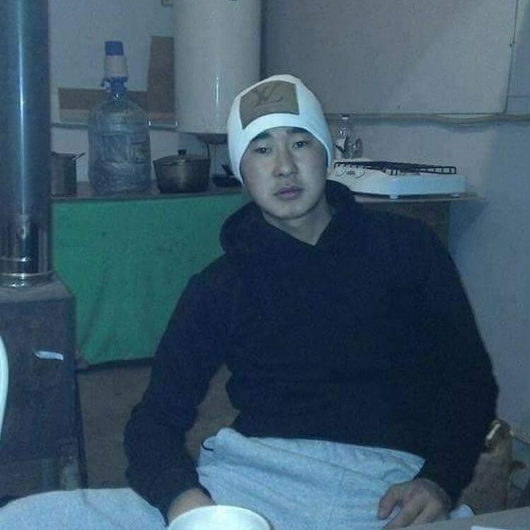  15748215  Marat, 33 ,    