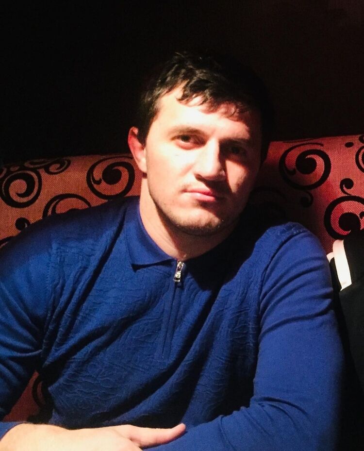 ,   Ruslan, 33 ,   ,   