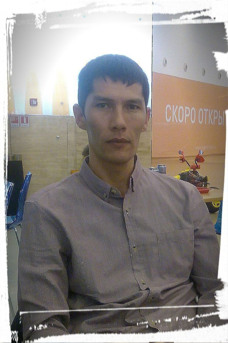  9042245  Suli, 48 ,    