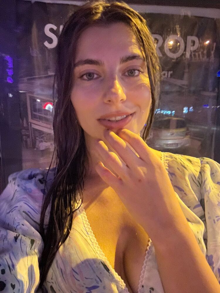  Denpasar,   Ola, 28 ,   ,   