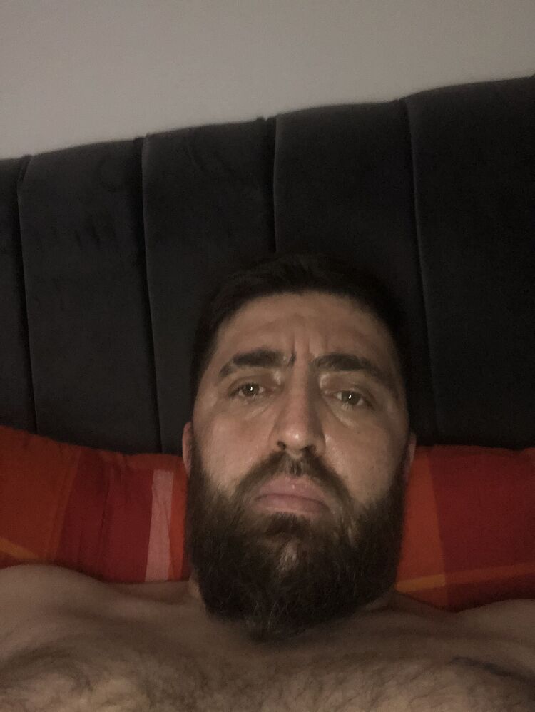  ,   Efe, 40 ,   ,   