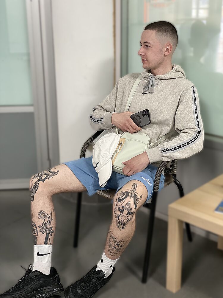 ���������� �����, ���� ������� Molotov, 27 ���, ������������ ��� c�������� ���������