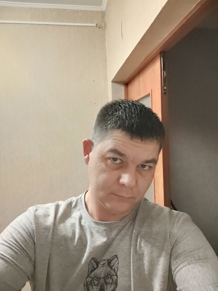  39607155  Alexander, 41 ,    