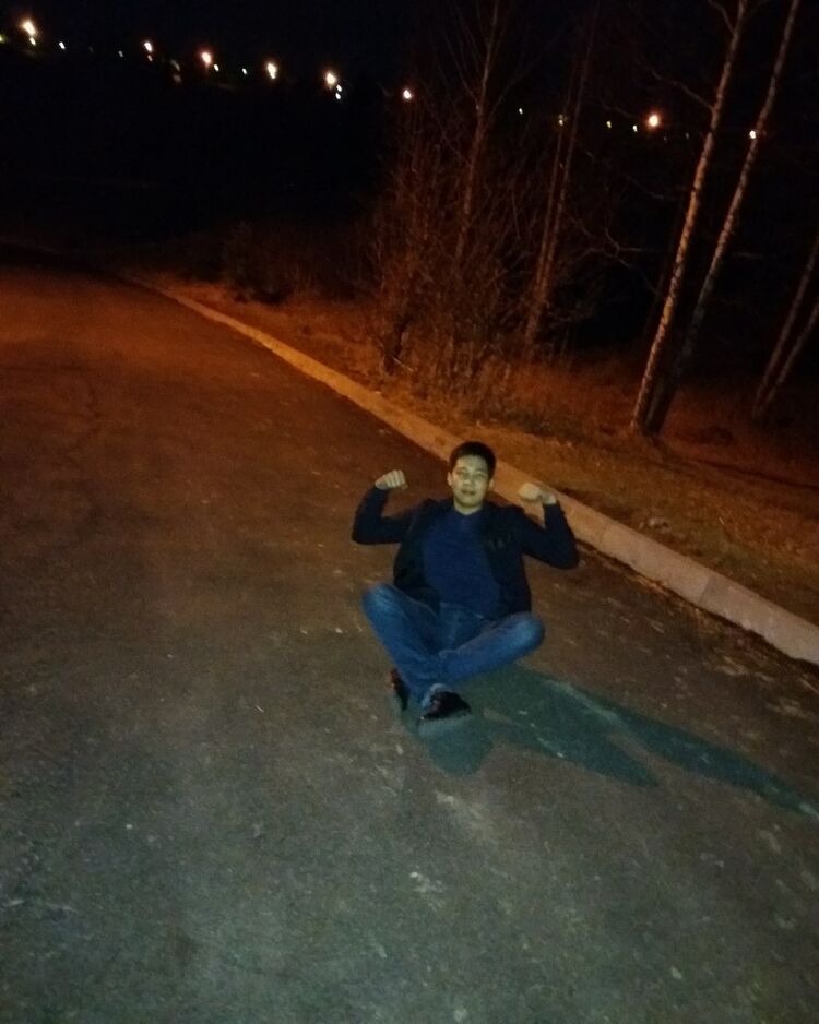  15878635  Erlan, 28 ,    