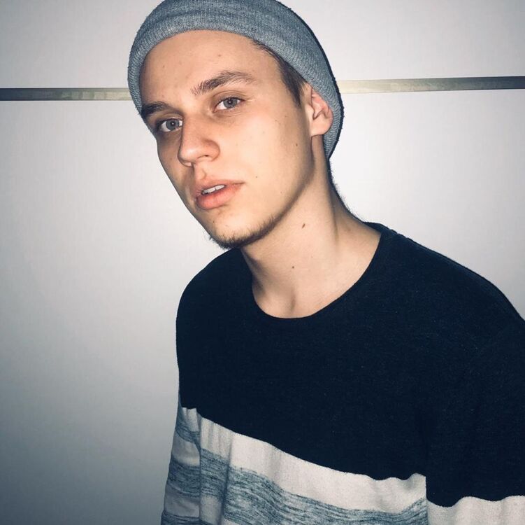  ,   Daniil, 22 ,   ,   