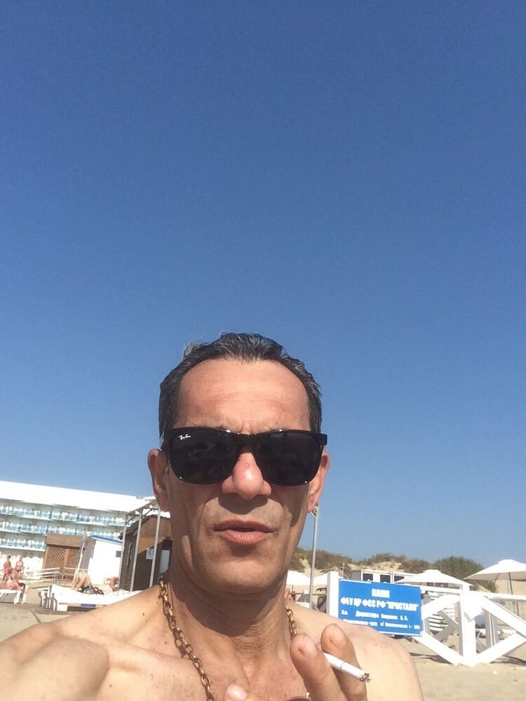  22871445  , 64 ,    
