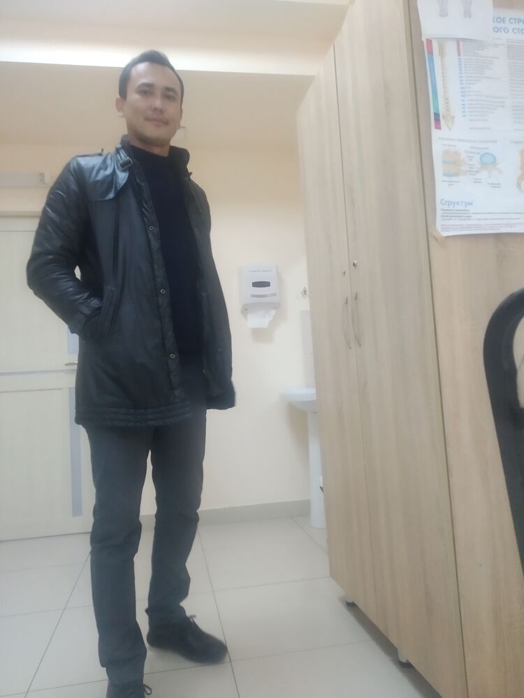  30303615  Baur, 39 ,    