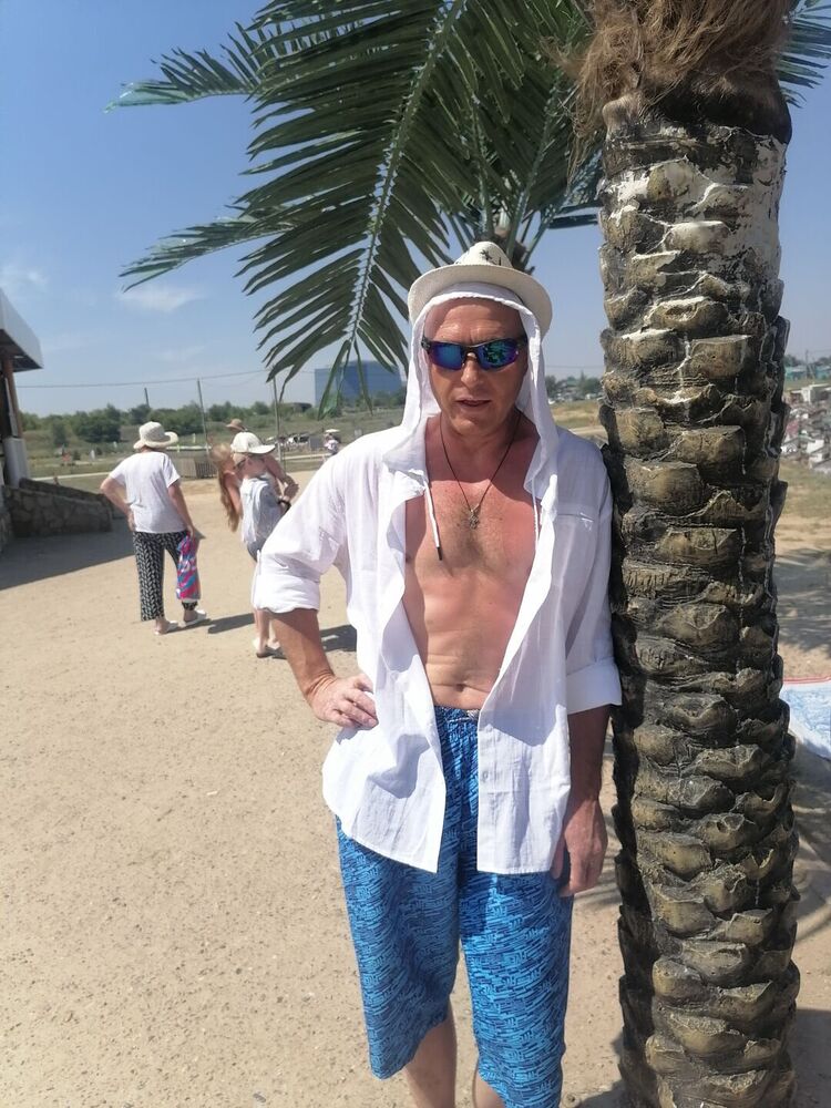  52884925  Igor_vutkin, 48 ,    