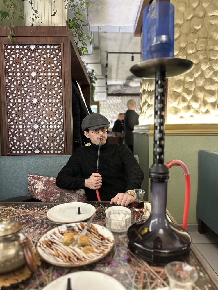  39865895  Amir, 22 ,    