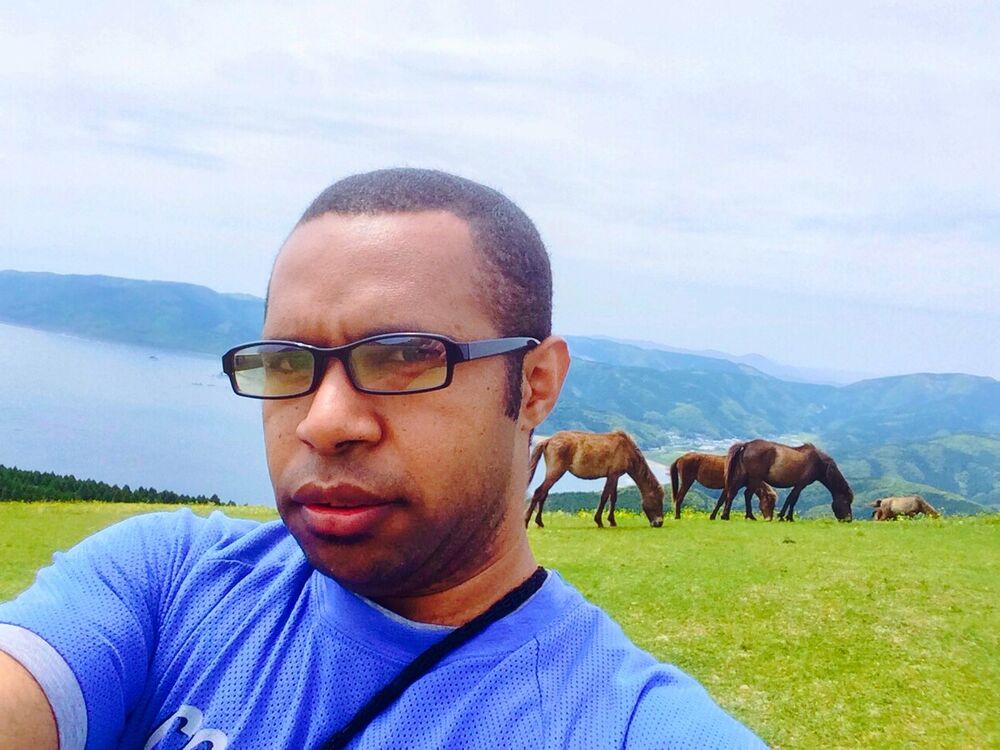 ,   Ally, 36 ,   ,   , c 
