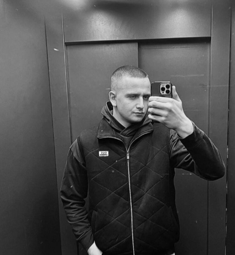  53643865  , 18 ,    -