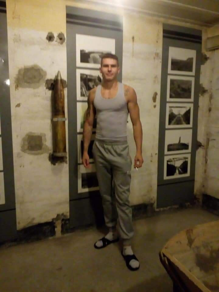  ,   Andrej, 39 ,   ,   , c 