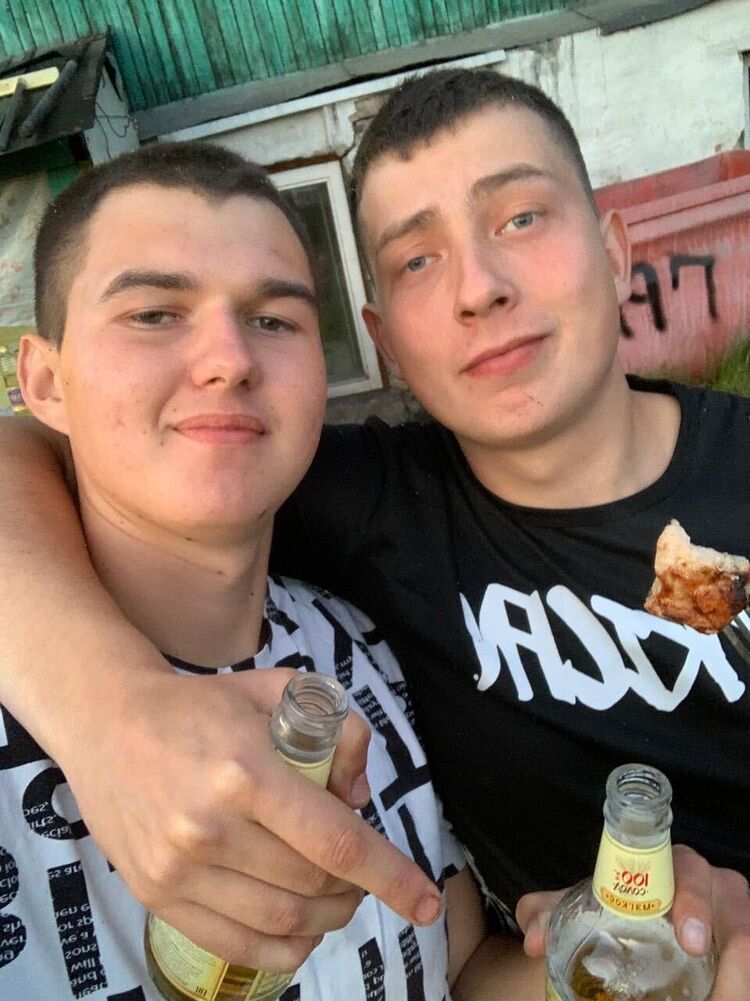  46937125  , 22 ,    