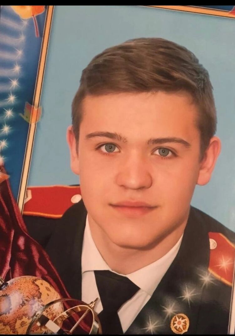  43809725  , 24 ,    -