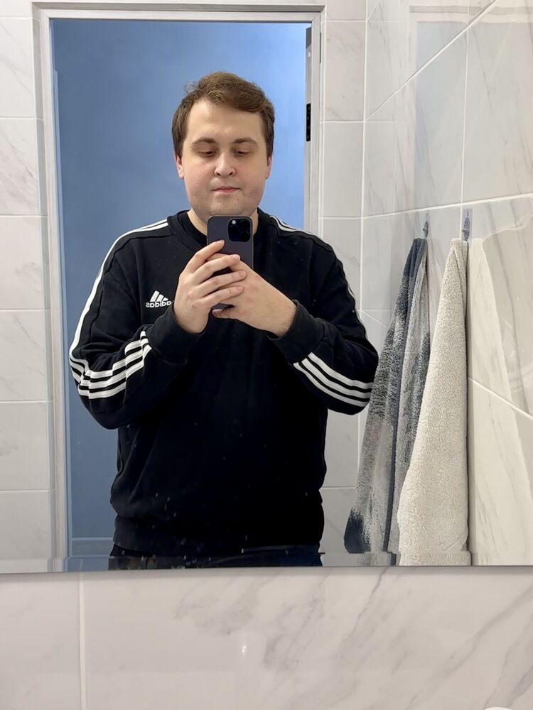  48649825  Artyom, 25 ,    