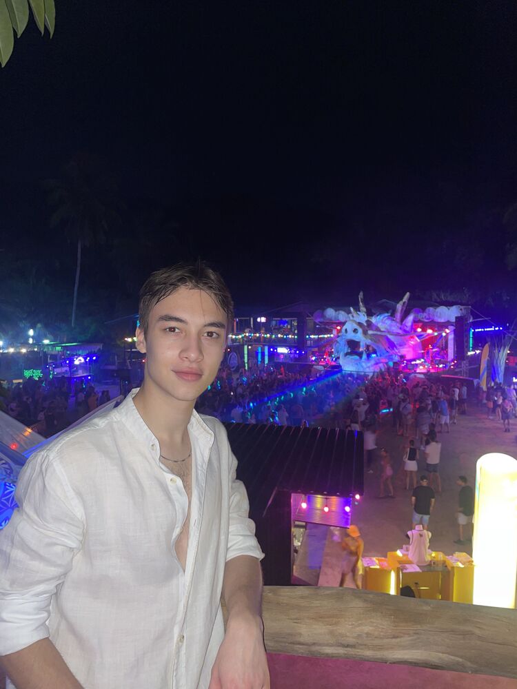  Boyalik,   Ziya, 19 ,   ,   