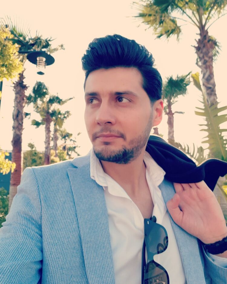  Kadikoy,   Emre, 35 ,   ,   , c 