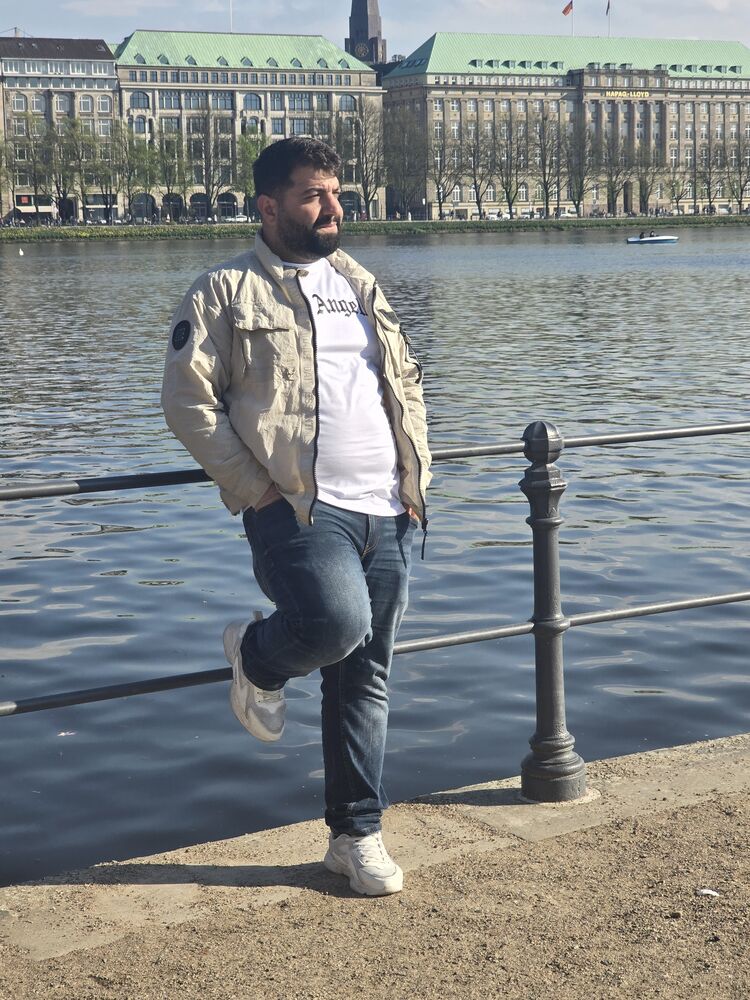  Rosengarten,   Murat, 33 ,   ,   