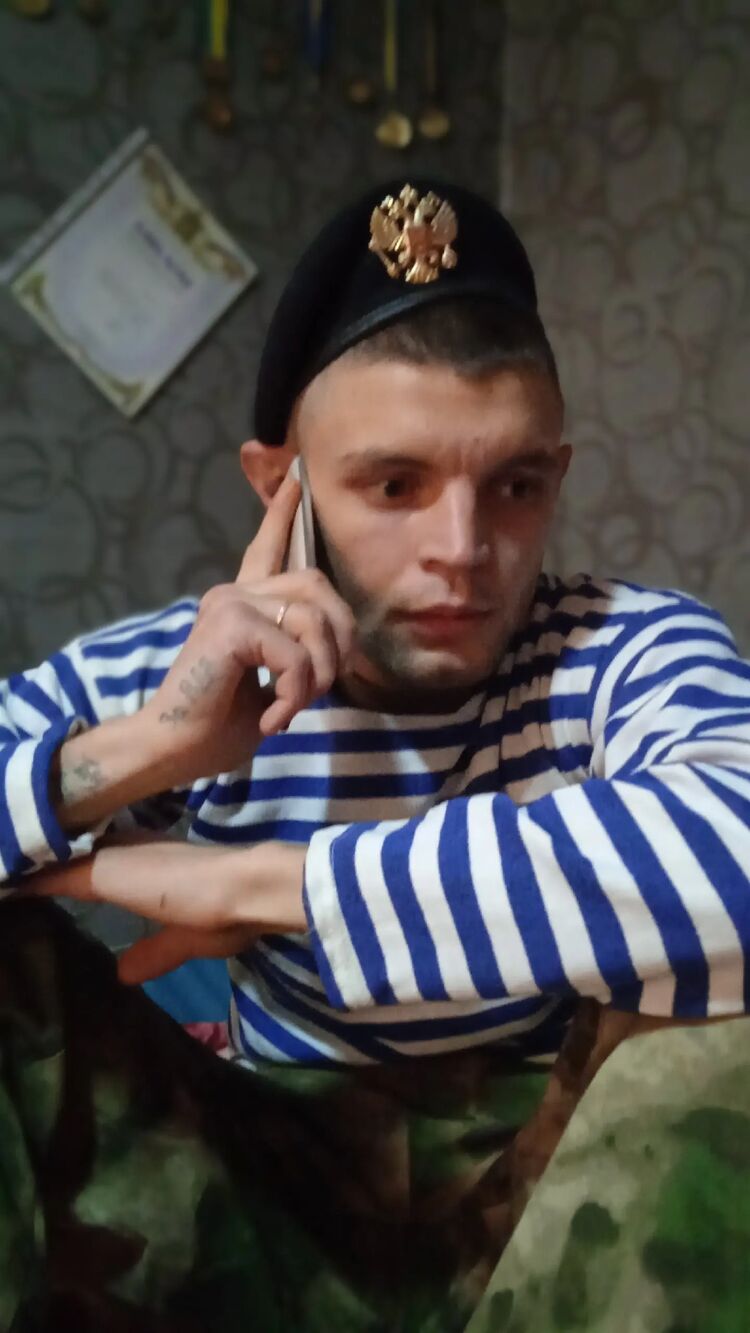  --,   Artyom, 27 ,   ,   