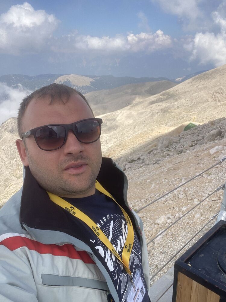 39423235  , 34 ,    