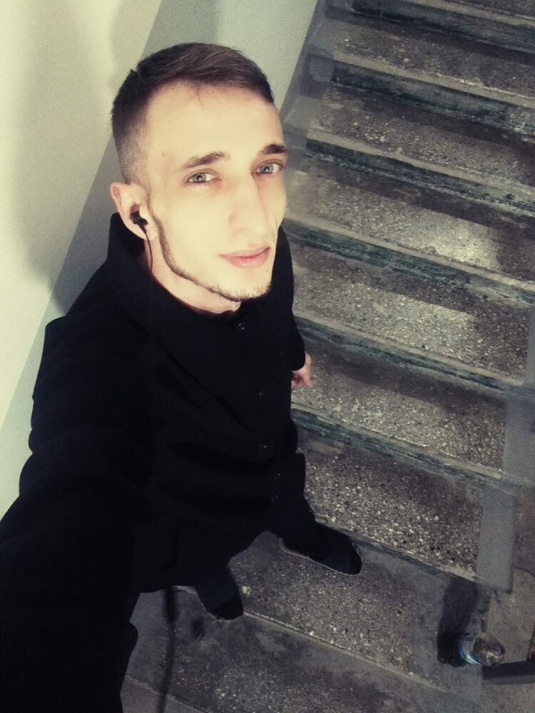  42205585  , 31 ,    