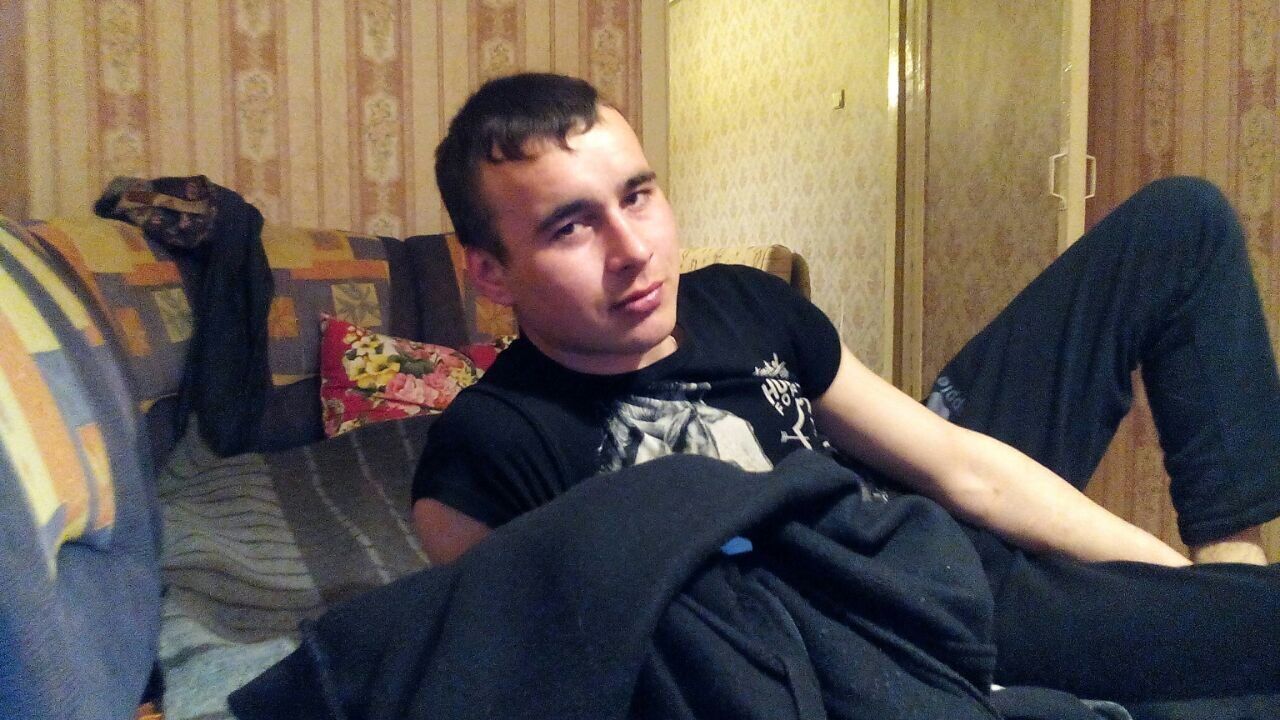  29504925  Maxim, 32 ,    