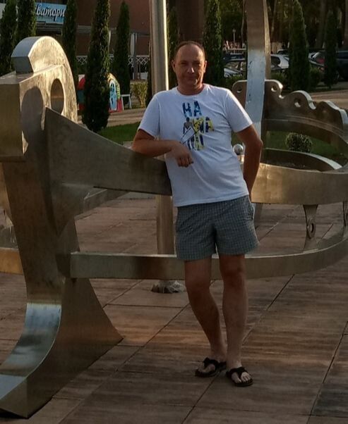  31036985  Oleg, 43 ,    
