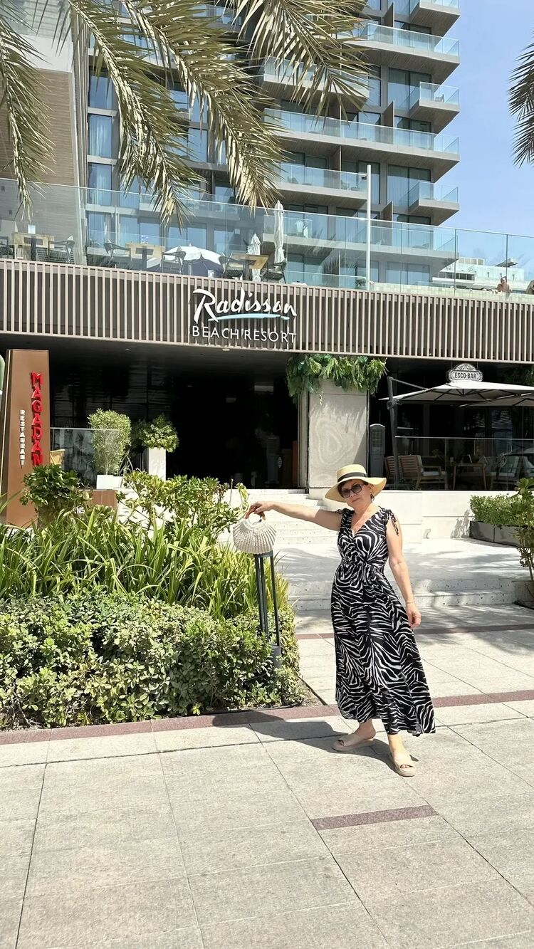  53850305  Natalya, 60 ,    