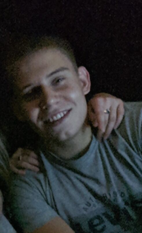  46035865  Artem, 26 ,    
