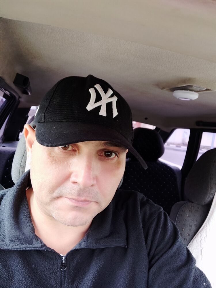  47791615  Dmitri, 38 ,    
