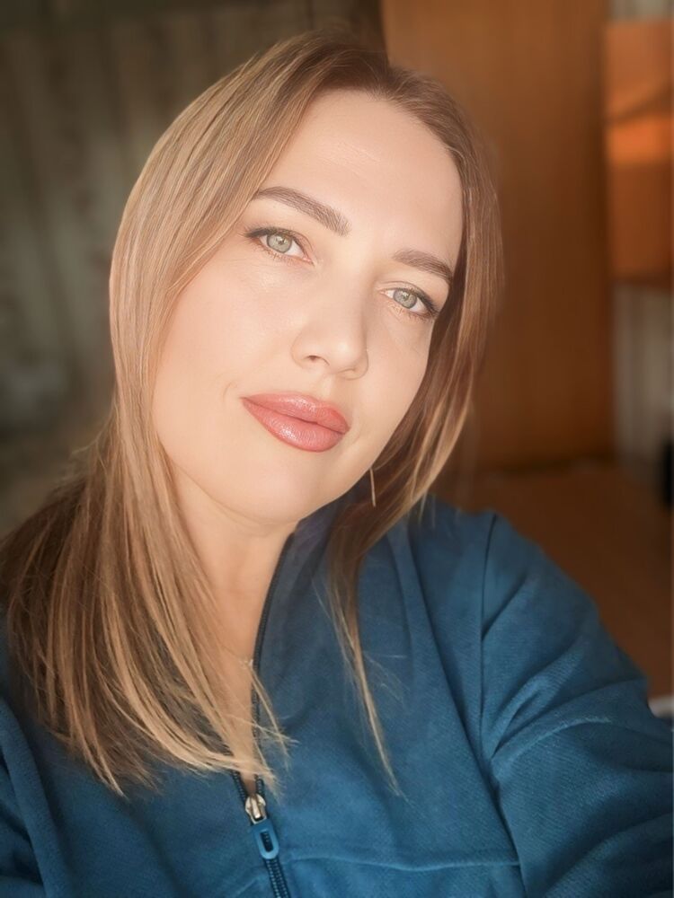  53733375  Olga, 43 ,     