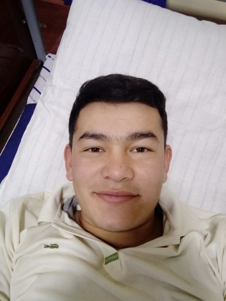  18736885  Timur, 29 ,    