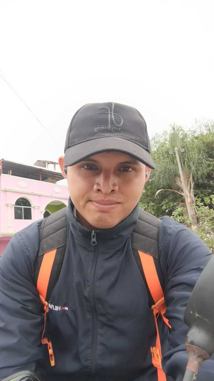  52836045  Jordy, 31 ,    Guayaquil