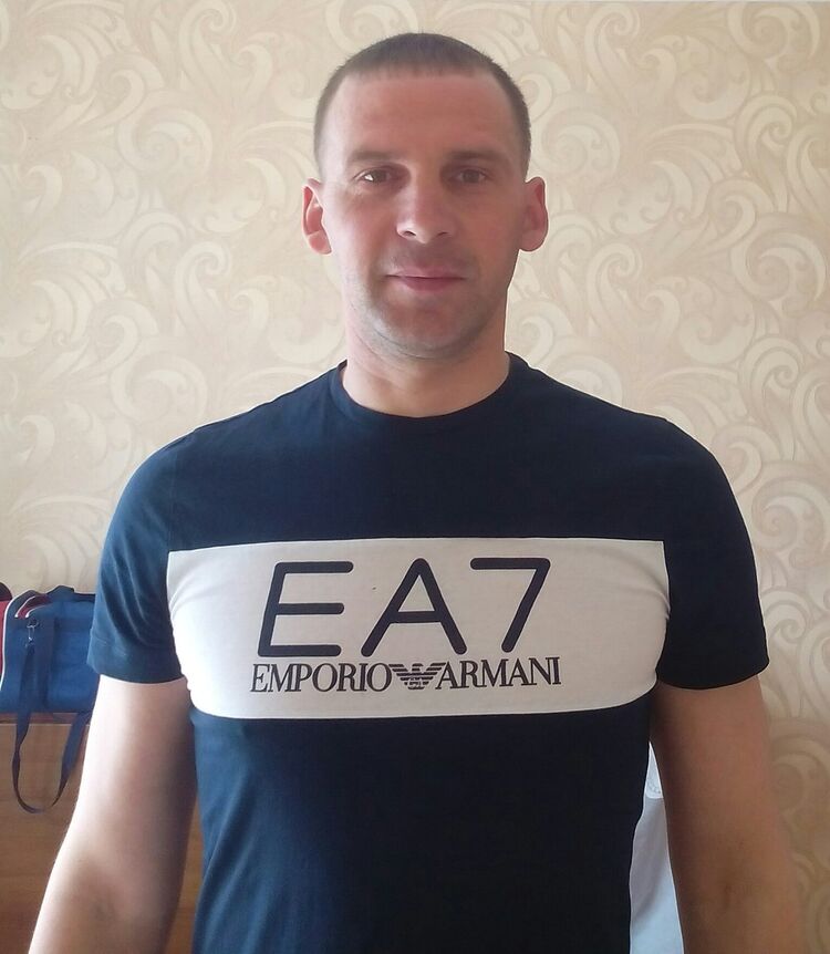  7454895  Evgenyi, 40 ,     